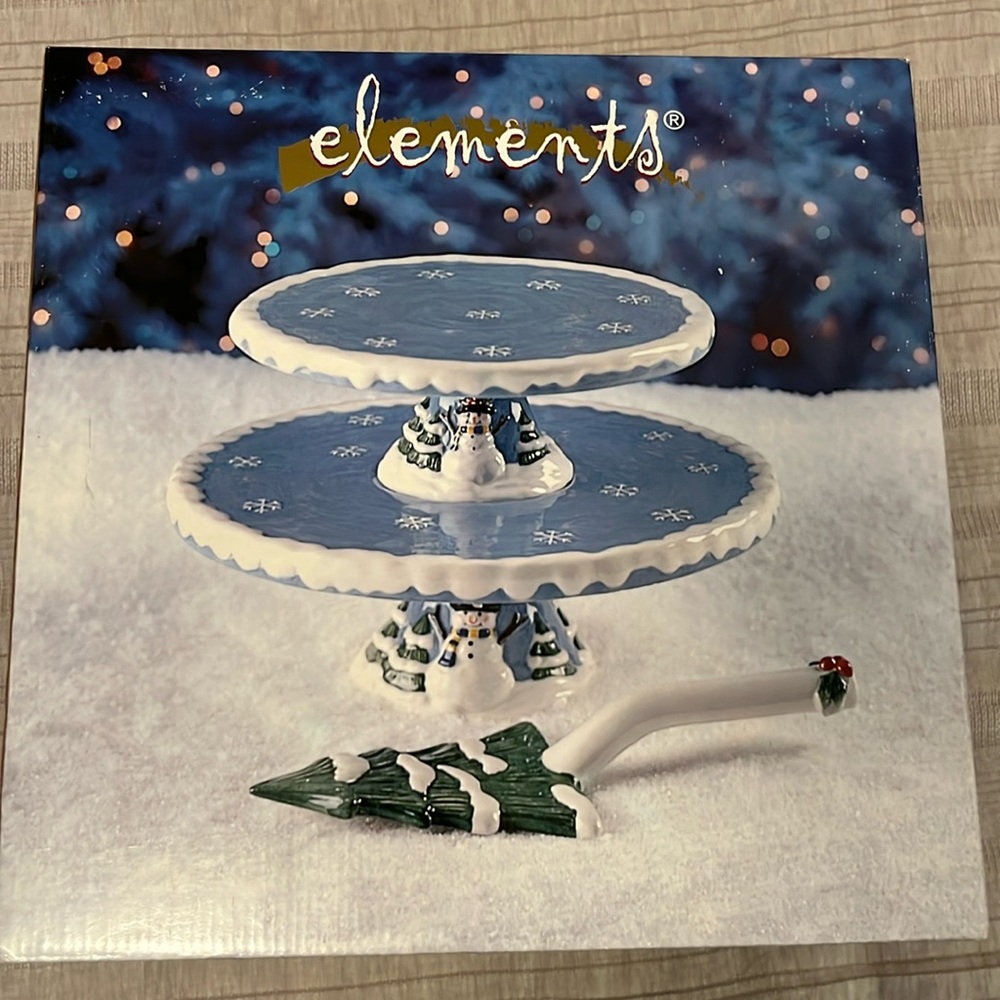 NIB Elements Whimsical Snowman Two Tier Pedestal.